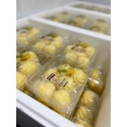Fresh Mini Golden Pineapple 1 case  (20 boxes)